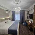 Pensión Ns Luxury Tirana