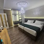 Pensión Ns Luxury