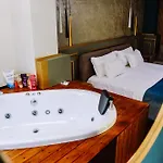 Ns Luxury Pensión 4*